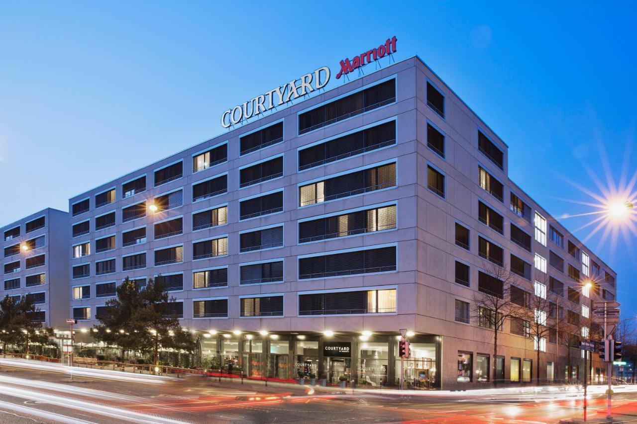 Courtyard By Marriott Zurich North Hotel Esterno foto