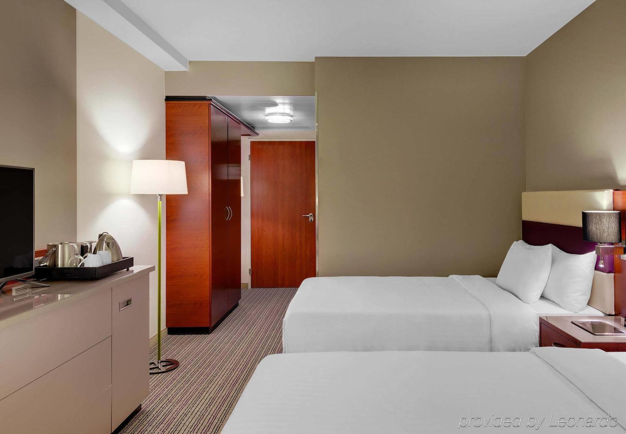 Courtyard By Marriott Zurich North Hotel Esterno foto