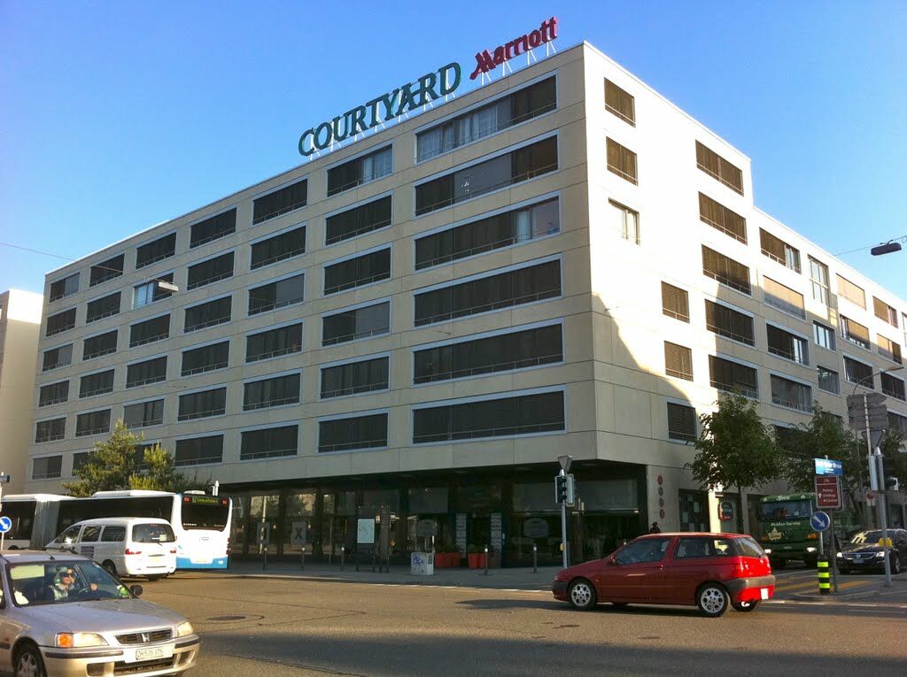 Courtyard By Marriott Zurich North Hotel Esterno foto